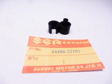 44486-32101 Klem benzineslang ontluchter Suzuki DR / RM / TS